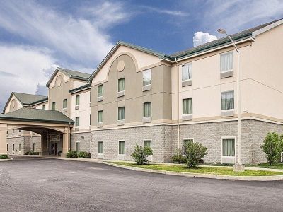 Quality & South Near I-84 Hotel Fishkill