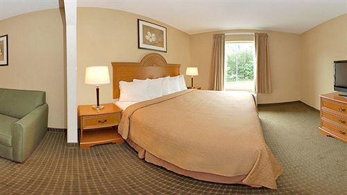 Quality & South Near I-84 Hotel Fishkill